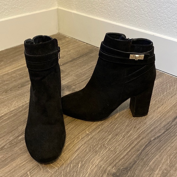 JustFab Shoes - Black suede heeled boots